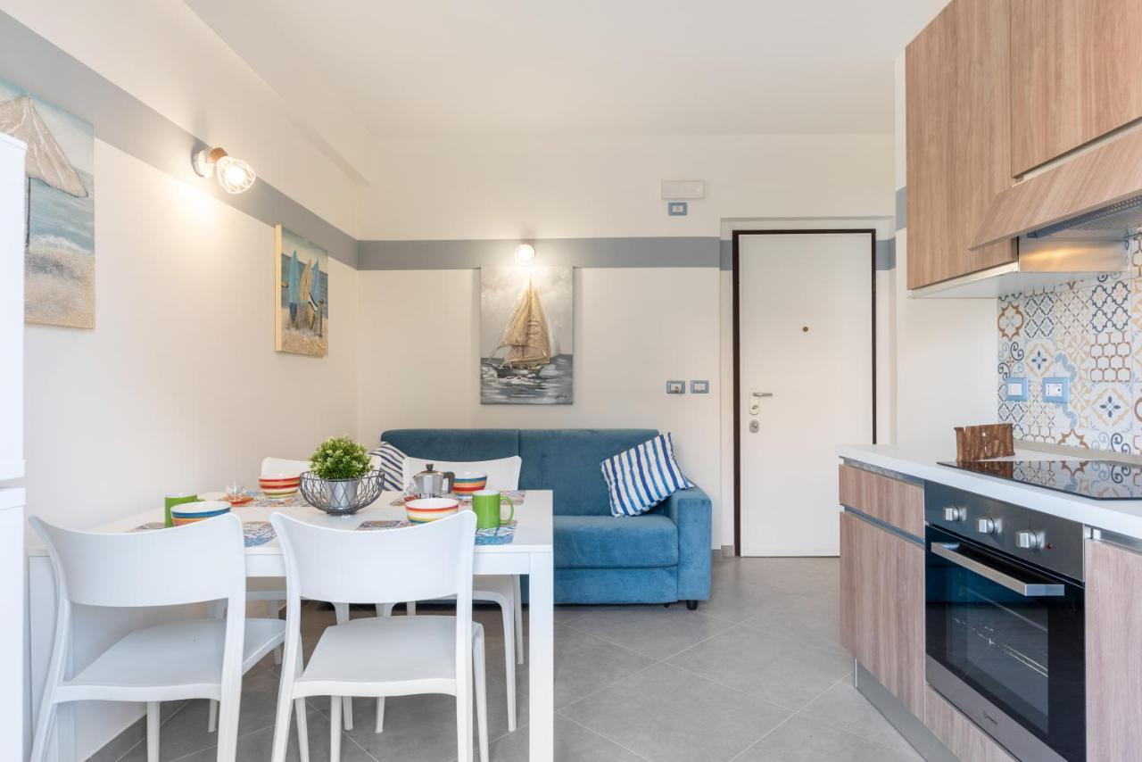 La Casa Di Tobia & Little Paradise Beach Apartments Джардіні-Наксос Екстер'єр фото